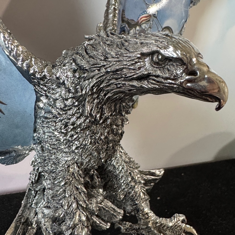 🔥Bradford Exchange Eagle Figurine #A3992 "Live to Ride" Ride Hard Live - Picture 5 of 15
